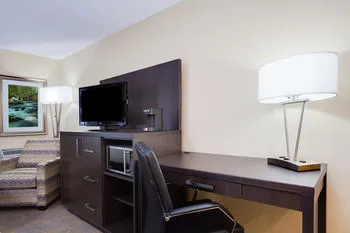 Holiday Inn Express & Suites Fredericton