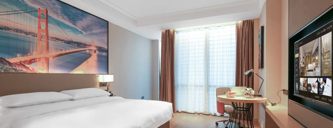 Vienna International Hotel (Songzi financial building store)