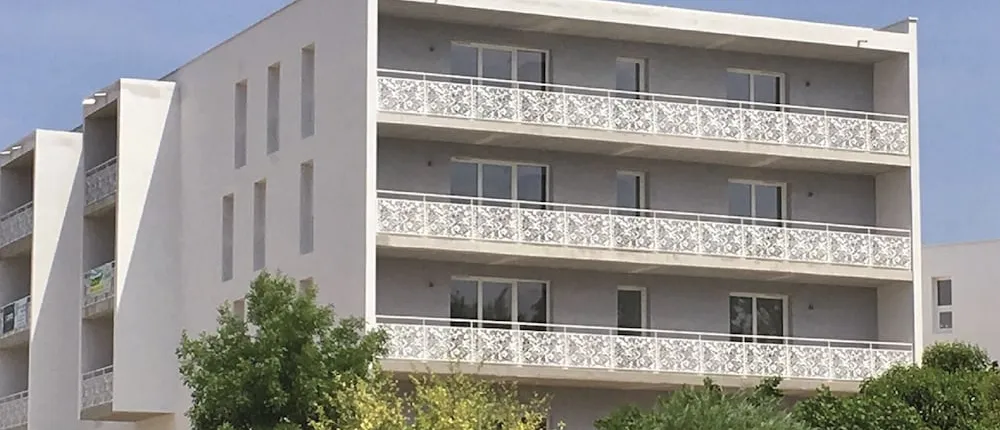 Modern Apartment With a Balcony Located 500m From a spa Town