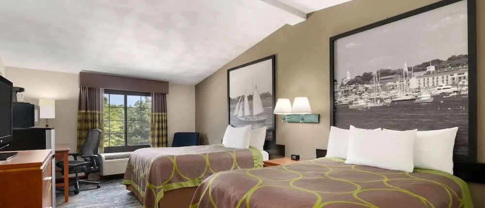 Super 8 by Wyndham West Greenwich/Providence