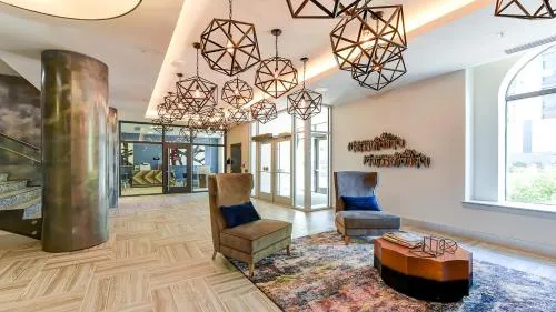 Stay Alfred at Varsity on K