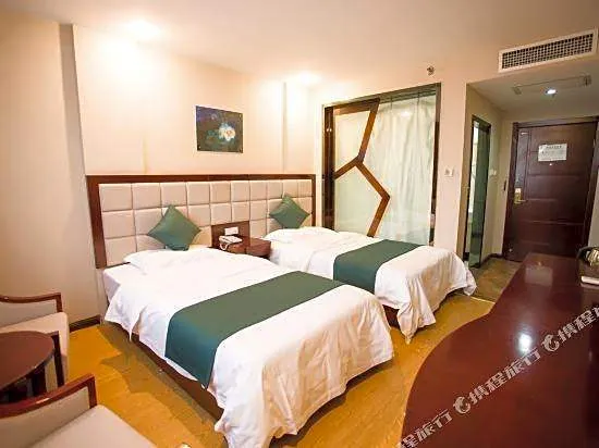 Super 8 Hotel (Mount Hua)