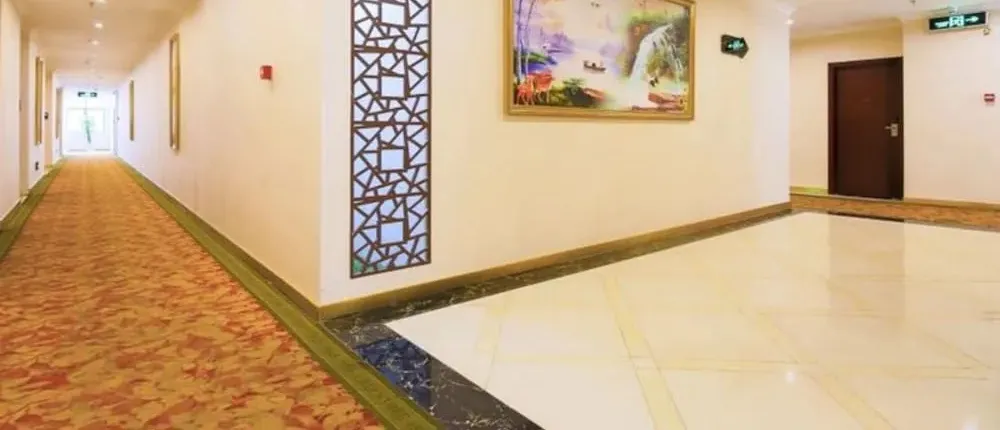 Dongming Hotel Shenzhen Pingzhou Branch