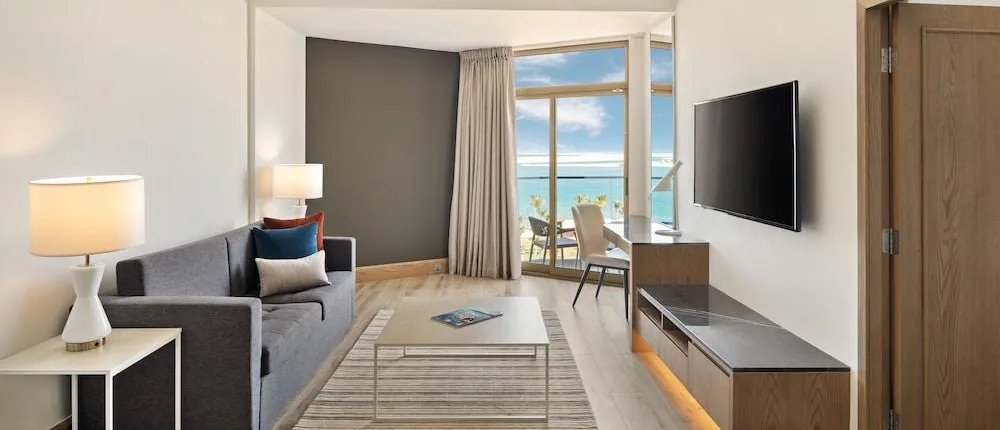 JA THE RESORT – JA BEACH HOTEL, DUBAI