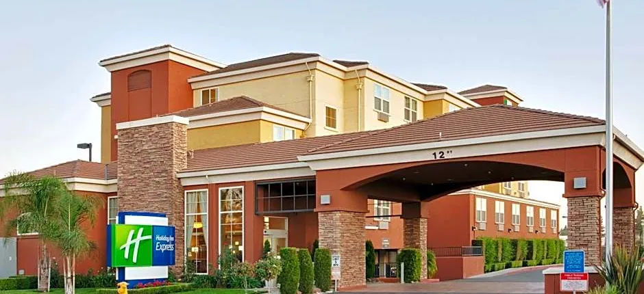 Holiday Inn Express- West Sacramento By IHG