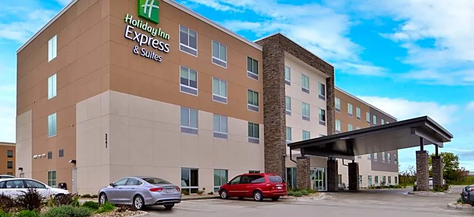Holiday Inn Express & Suites - Marshalltown By IHG