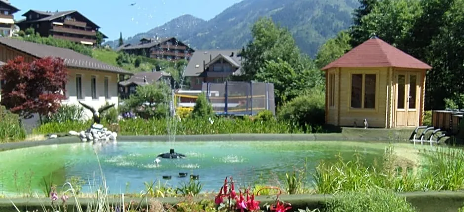 Vista Resort Hostel