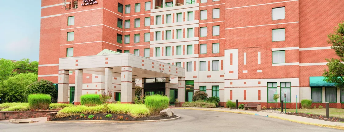 DoubleTree Suites by Hilton Hotel Philadelphia West