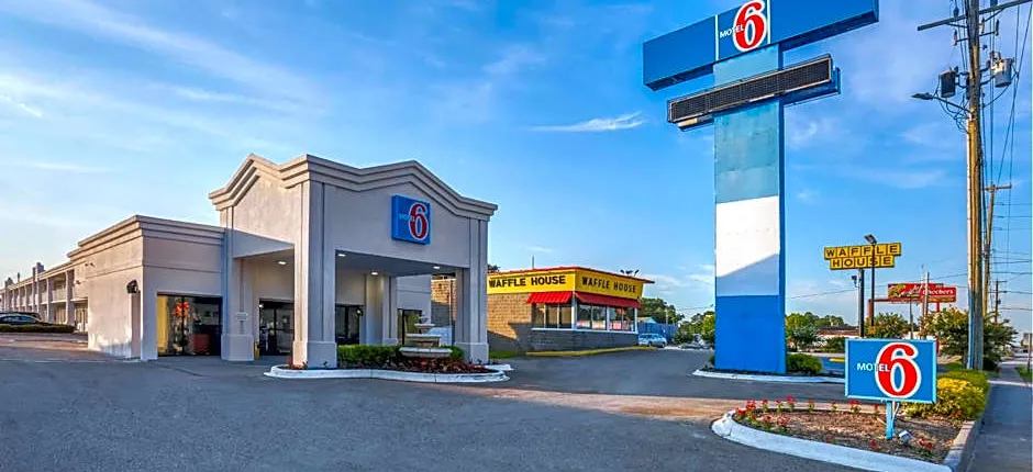 Motel 6-Jacksonville, NC