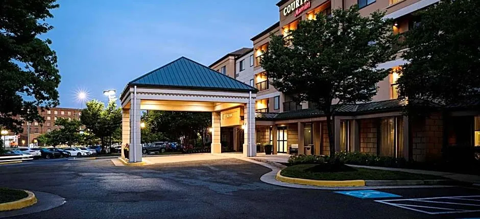 Courtyard by Marriott Springfield