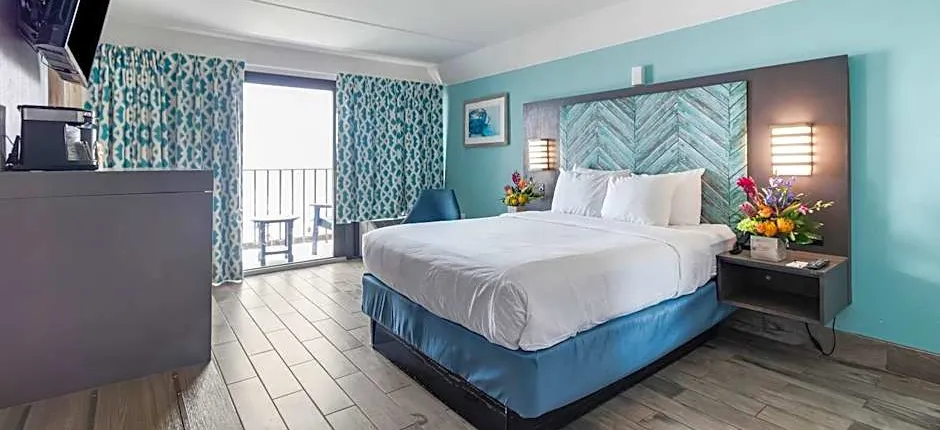 Crystal Coast Oceanfront Hotel