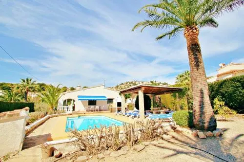 Kathrin - beautiful little house in pretty grounds with lovely views in Benissa