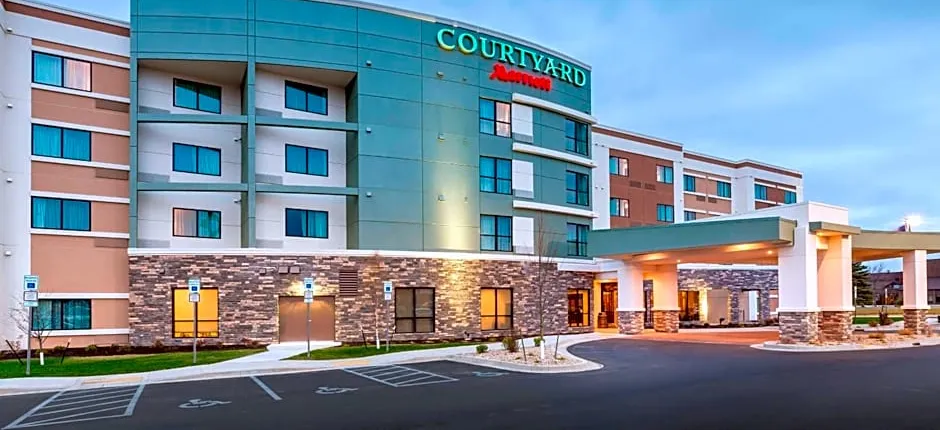 Courtyard by Marriott Bismarck North