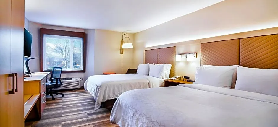 Holiday Inn Express-Langley By IHG