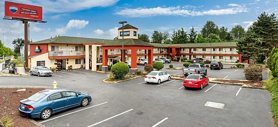 Days Inn by Wyndham Federal Way