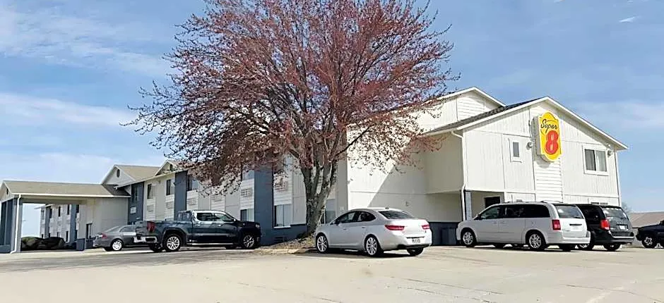 Super 8 by Wyndham Smithville/Kansas City