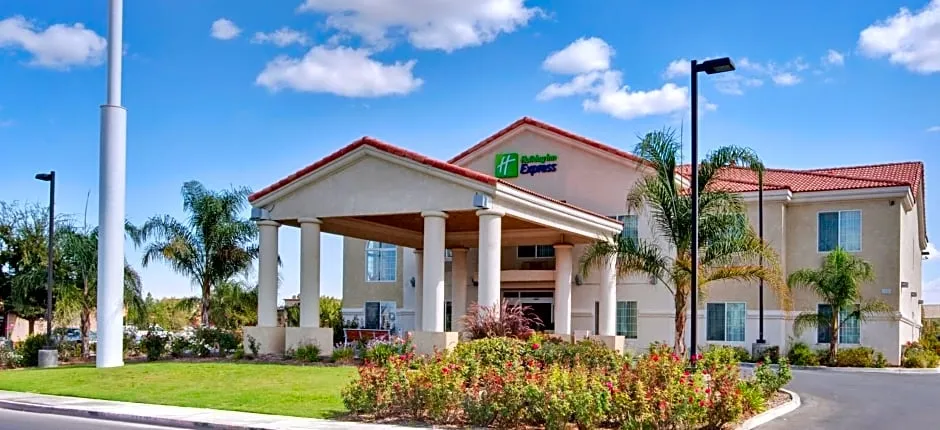 Holiday Inn Express Delano Highway 99 By IHG