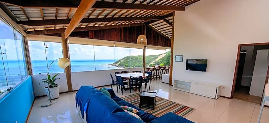 Cobertura exclusiva em ponta negra com vista para o mar