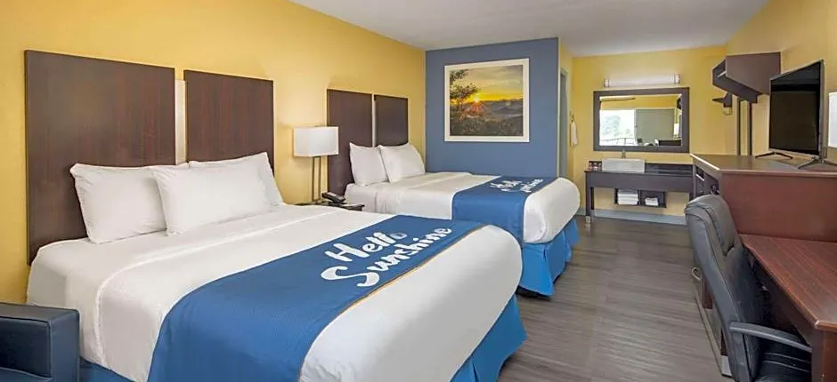 Days Inn by Wyndham Muscle Shoals Florence