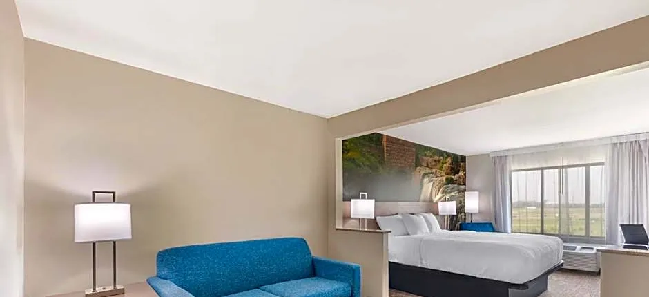 Clarion Pointe Sioux Falls Airport