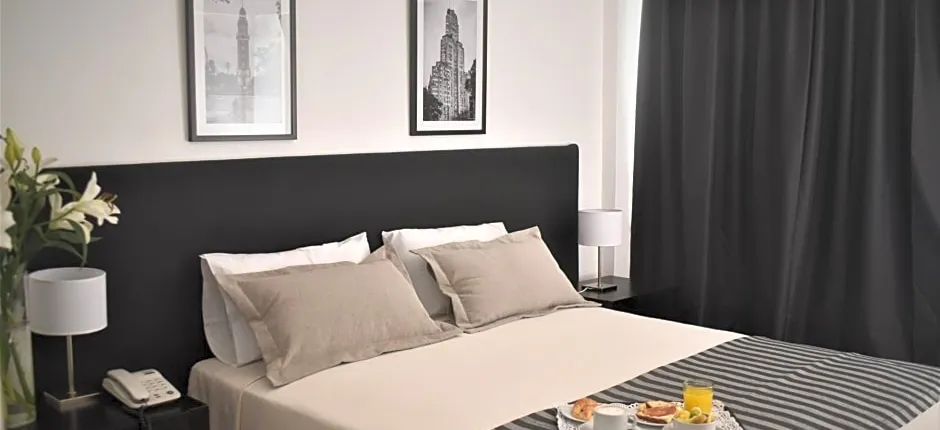 Grand King Hotel