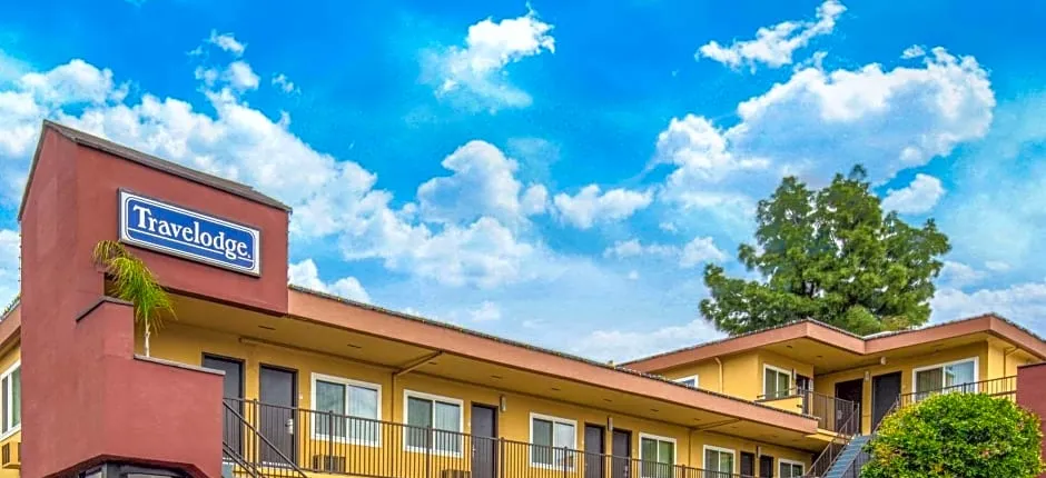 Travelodge by Wyndham Burbank-Glendale