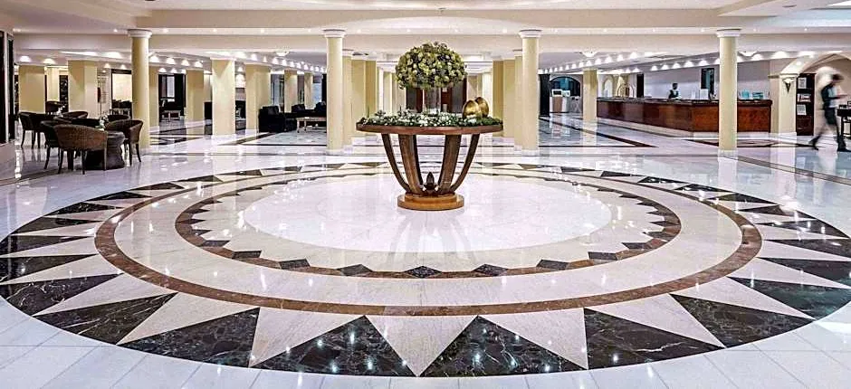Mitsis Grand Hotel
