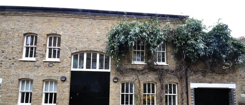 Veeve - Stable Mews