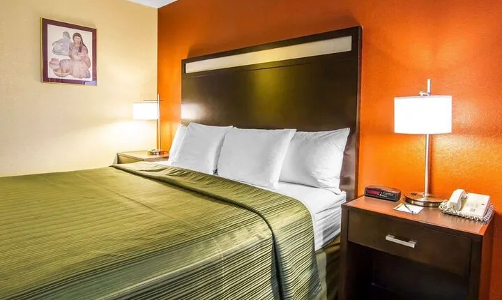 Quality Inn Holbrook near Petrified Forest