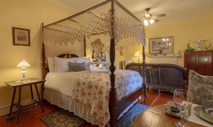 Magnolia Cottage Bed&Breakfast