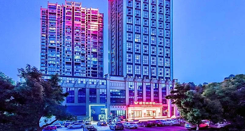 Vienna Hotel Sichuan Hejiang Yangtze River Bridge