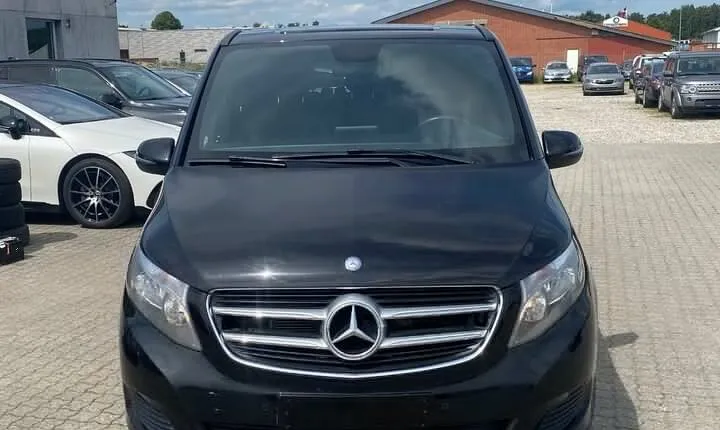 Private Transfer from Paris CDG Airport to Amsterdam City