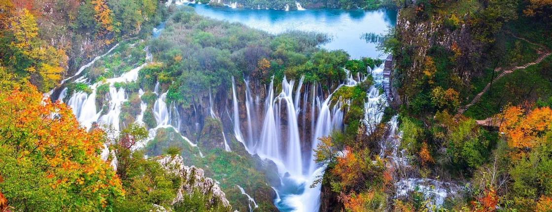 Shared Day Trip to Plitvice Lakes from Split
