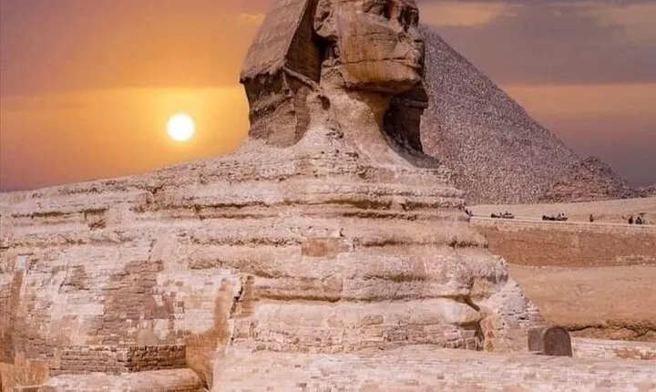 All-Inclusive Giza Pyramids, Sphinx & Inside Pyramid Tour