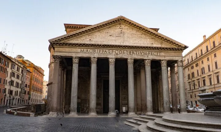 Self-Guided mystery walk outside the Pantheon, Rome