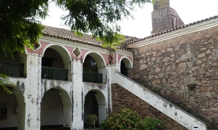 PRIVATE TOUR: Jesuit Museums and Winerys Fullday Tour
