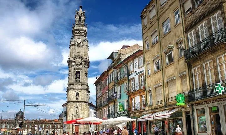 Porto and its charms - Tour from Lisbon
