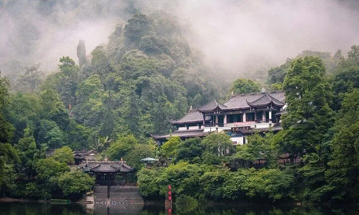 One Day Dujiangyan & Mount Qingcheng Tour from Chengdu