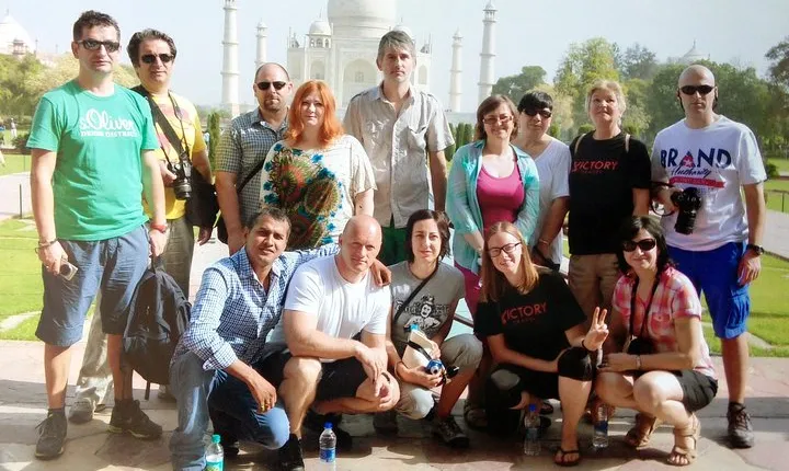From Delhi : Same Day Taj Mahal & Agra Fort Tour By AC Car 