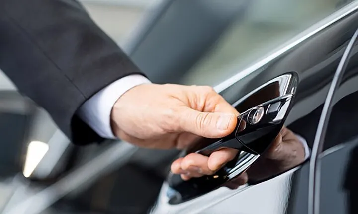 Door-To-Door Private Transfer Fiumicino FCO Airport to Civitavecchia Port