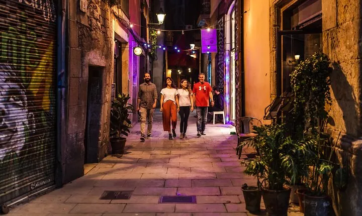 Explore Barcelona's Trendy El Born With A Local Host