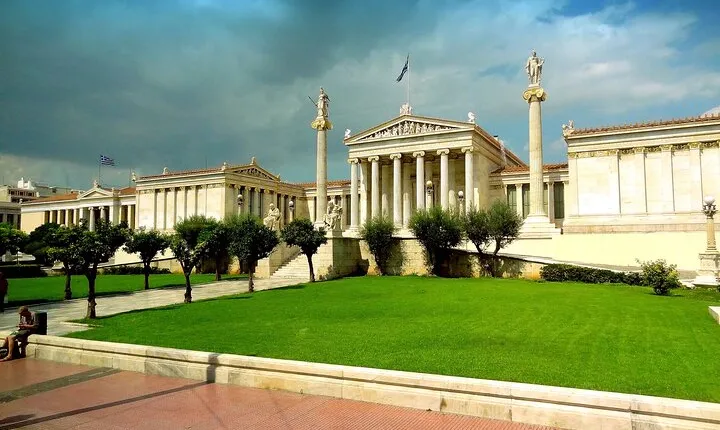 Half Day Tour to Acropolis & Historical Sites in Athens Downtown