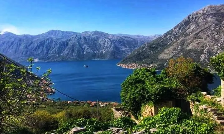 Cycling and hiking short tour through the bay of Kotor