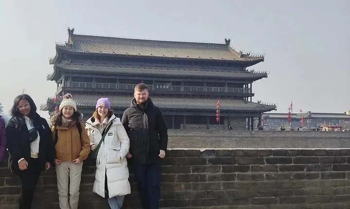 2-Day Classic Xi'an Tour Combo Package: Terracotta Warriors and Downtown Sightseeing