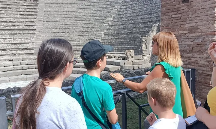 Skip the Line Pompeii Tour For Kids and Families w Special Guide