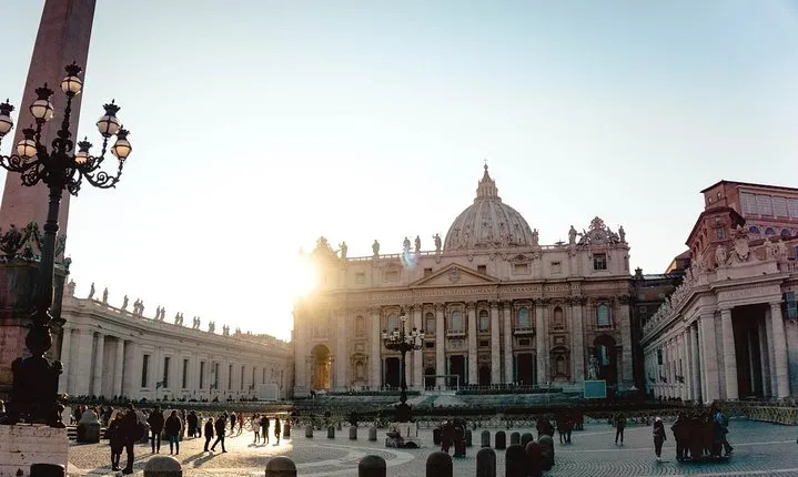 Vatican Museum, Sistine Chapel Tour w/ Ticket | Max 8 People