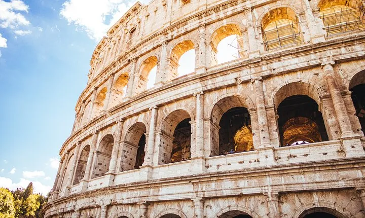 Last Entry Colosseum, Arena Access, Rooftop Aperitif Private Tour