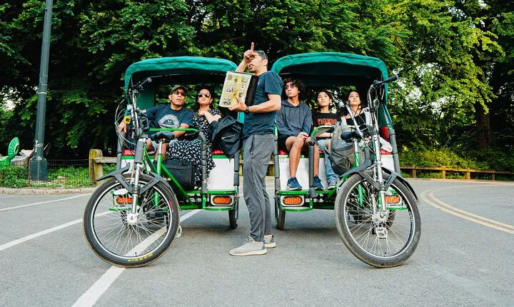 Central Park Film Spots and Celebrity Homes Pedicab Tour