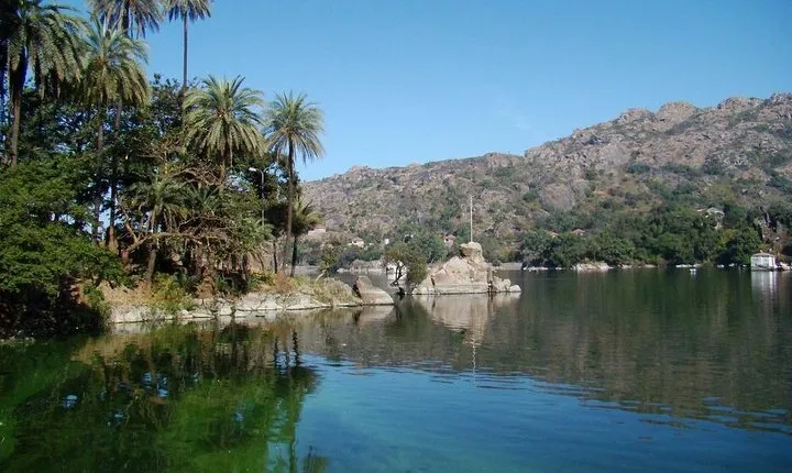 Private One Way Transfer From Mount Abu To Ahmedabad in AC Vehicle