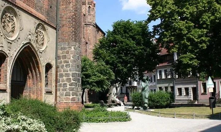 Discover Berlin Soul By Bike Tour